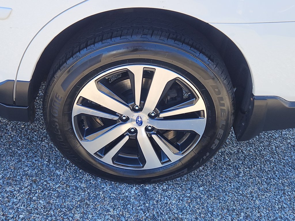 Used 2019 Subaru Outback 2.5i Limited AWD/4WD image 8