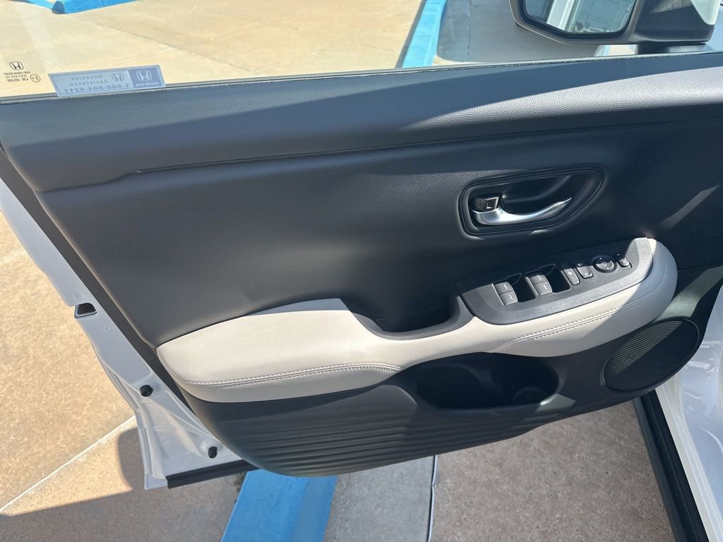 New 2026 Honda HR-V LX image 6