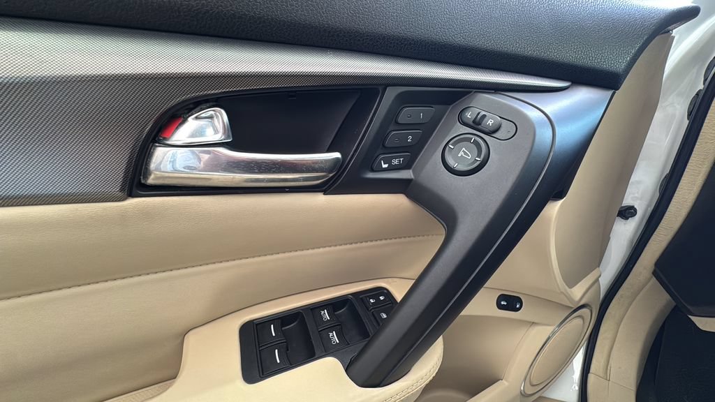 Used 2012 Acura TL w/ Technology Package FWD image 29