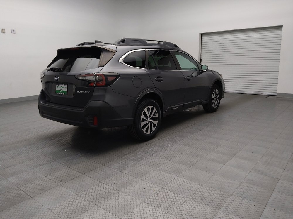 Used 2020 Subaru Outback Premium image 9