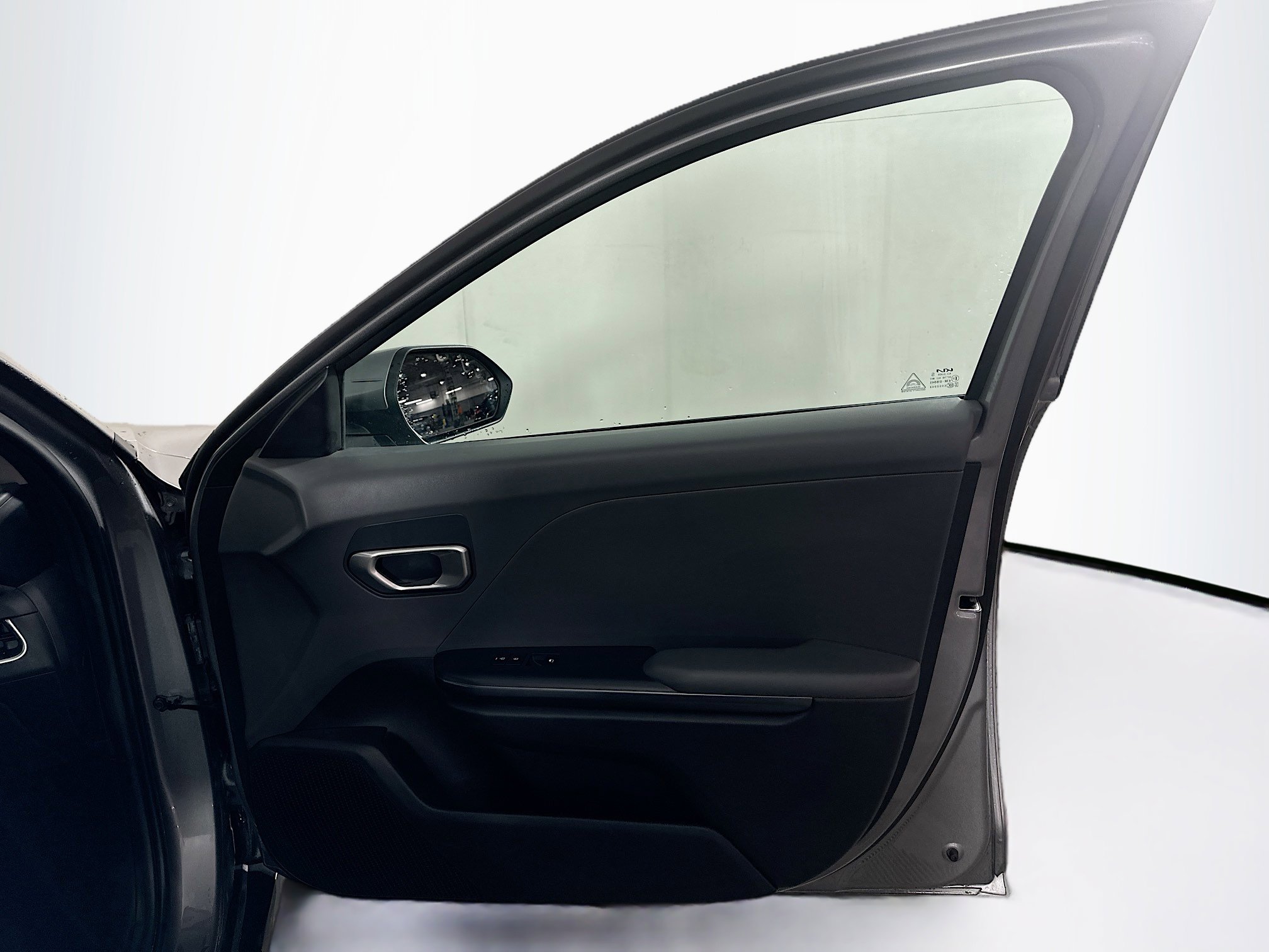 Used 2025 Kia K4 LXS image 30