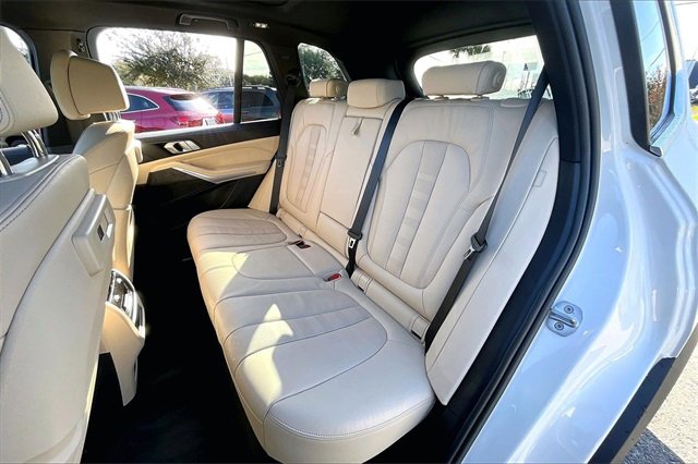 Used 2022 BMW X5 sDrive40i w/ Premium Package image 19