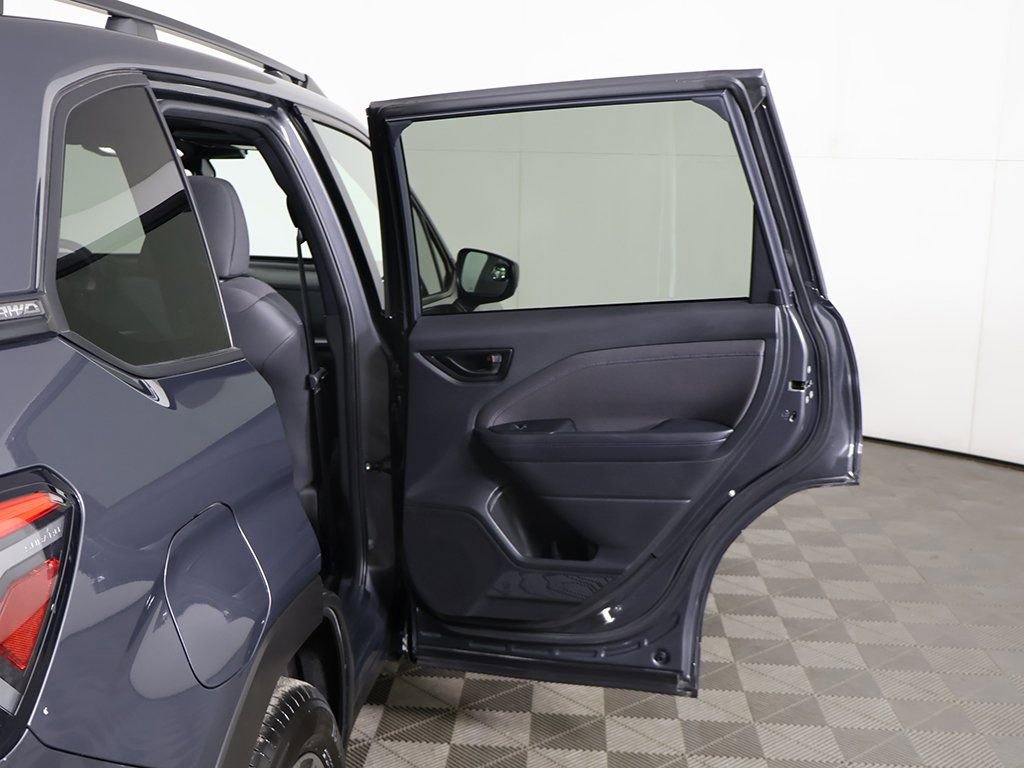 Used 2025 Subaru Forester Premium image 21