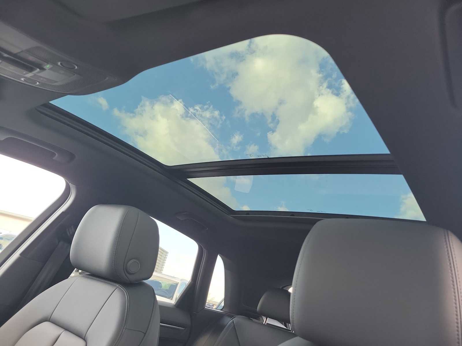 New 2025 Audi Q3 2.0T Premium image 18