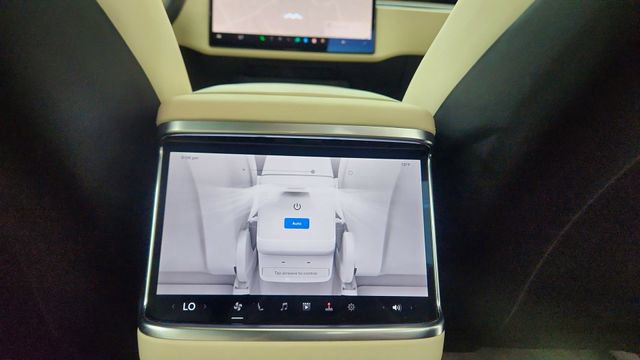 Used 2024 Tesla Model X AWD/4WD image 50