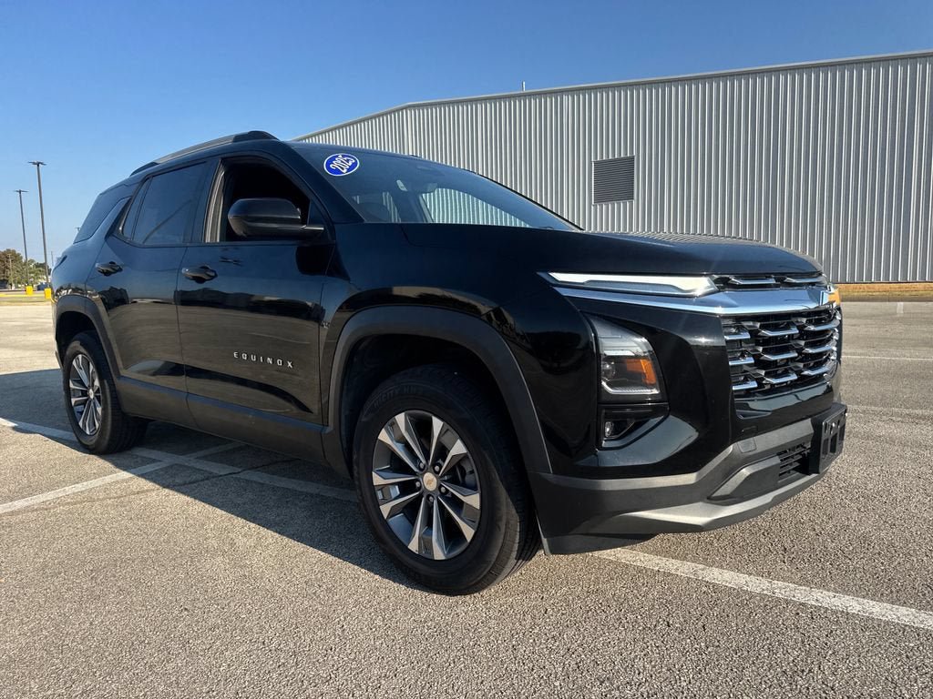 Used 2025 Chevrolet Equinox LT AWD/4WD image 9