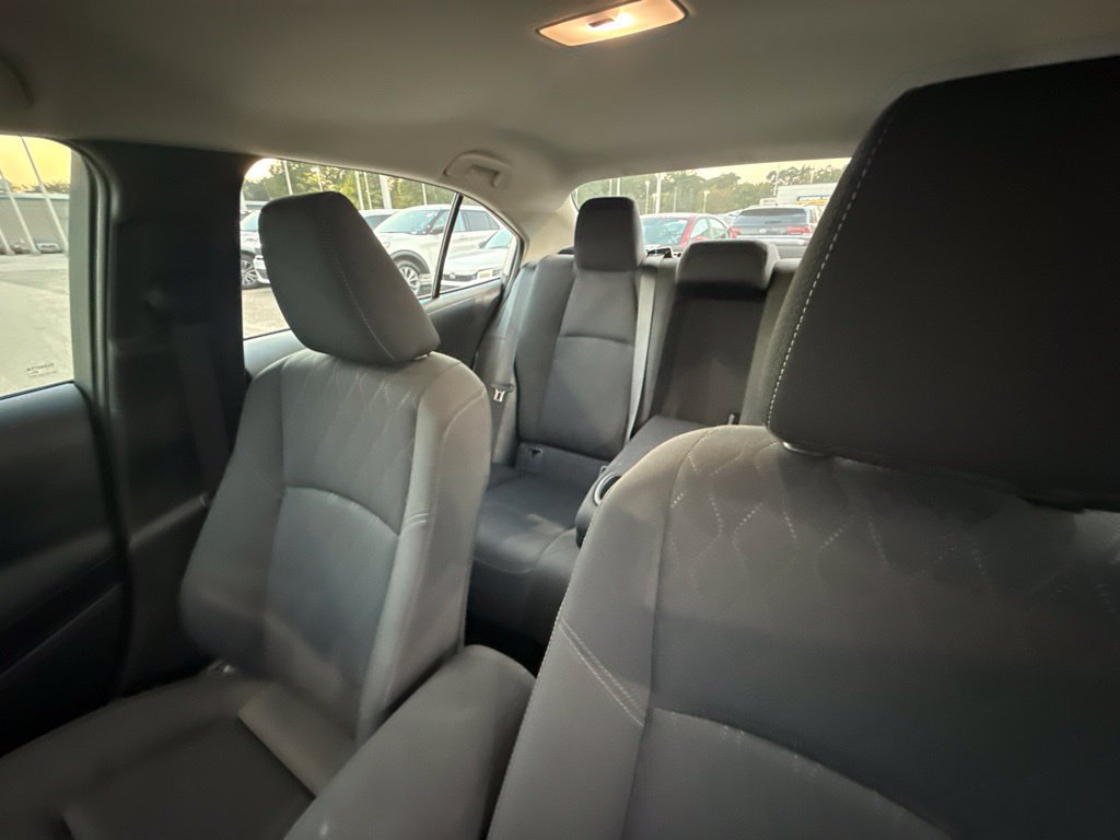 Used 2025 Toyota Corolla LE FWD image 18