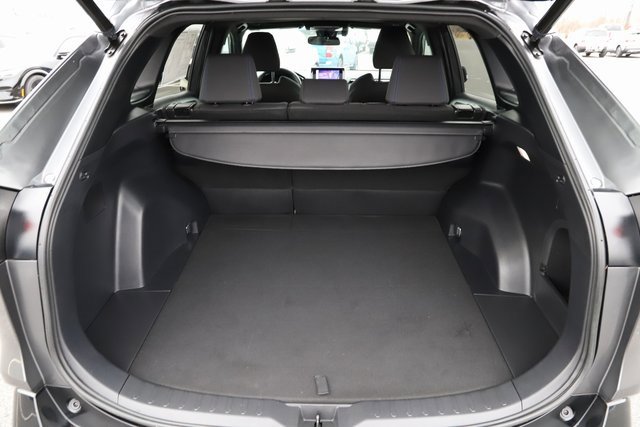 Used 2023 Toyota RAV4 SE image 7