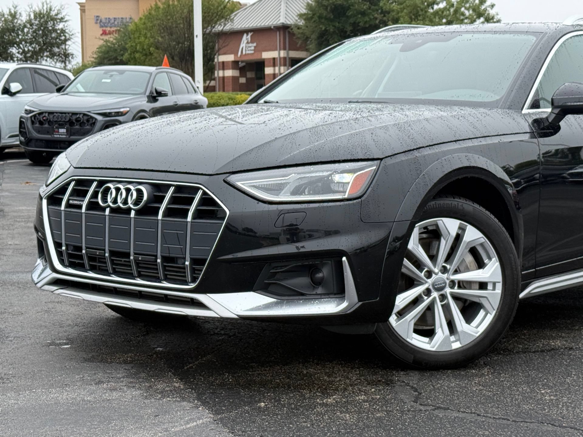 Used 2020 Audi A4 2.0T allroad Premium w/ Convenience Package AWD/4WD image 2