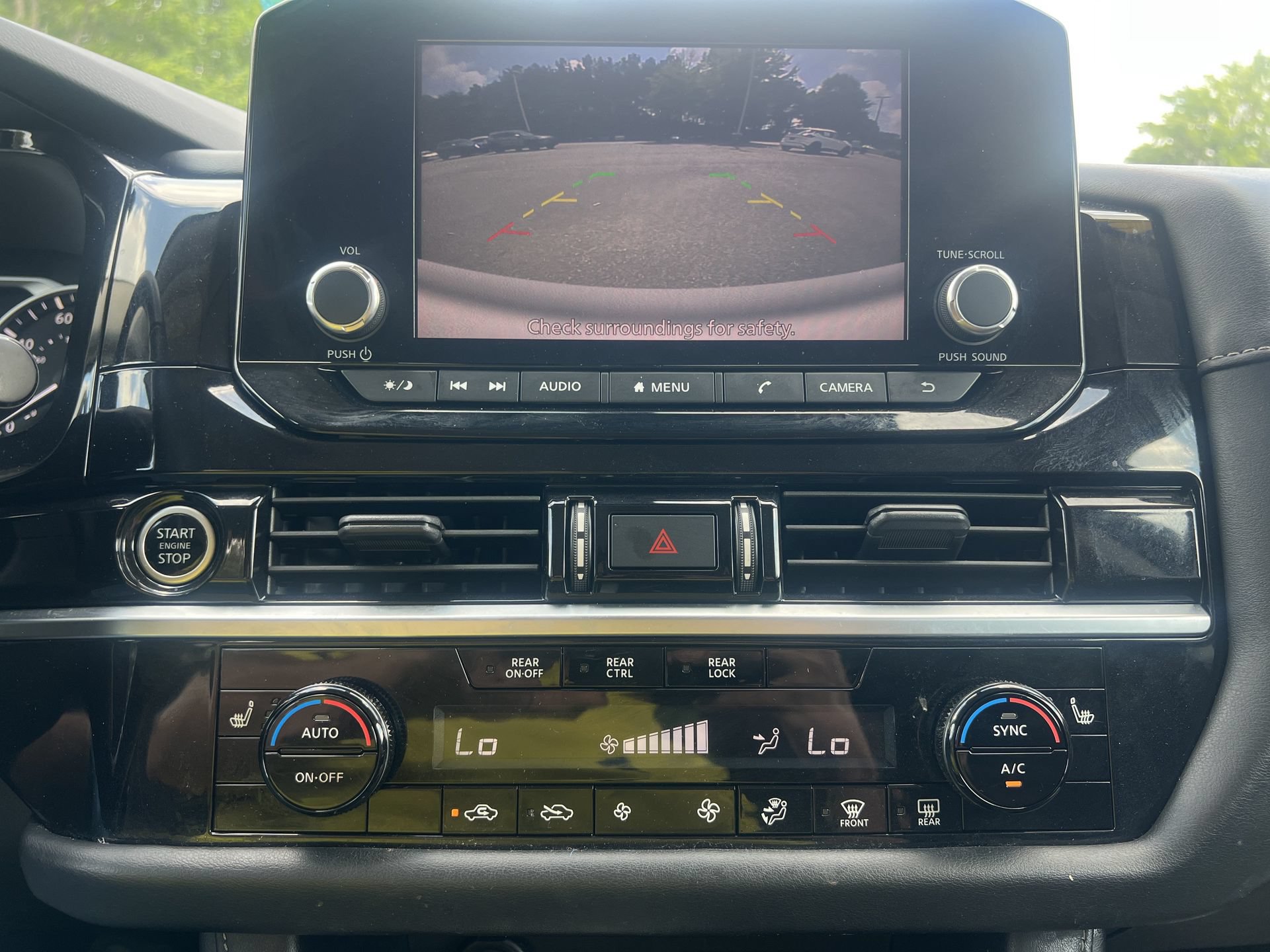 Used 2022 Nissan Pathfinder SV FWD image 5