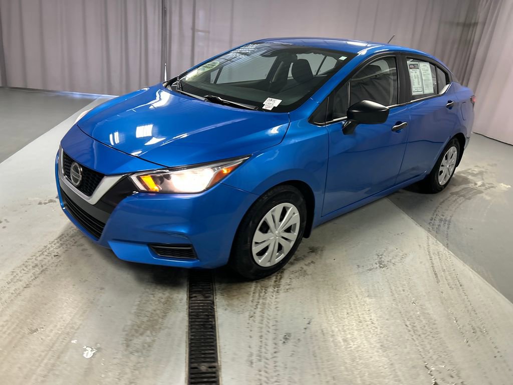Used 2022 Nissan Versa S w/ Lighting Package image 3