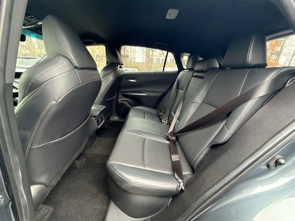 Used 2021 Toyota Venza XLE image 24