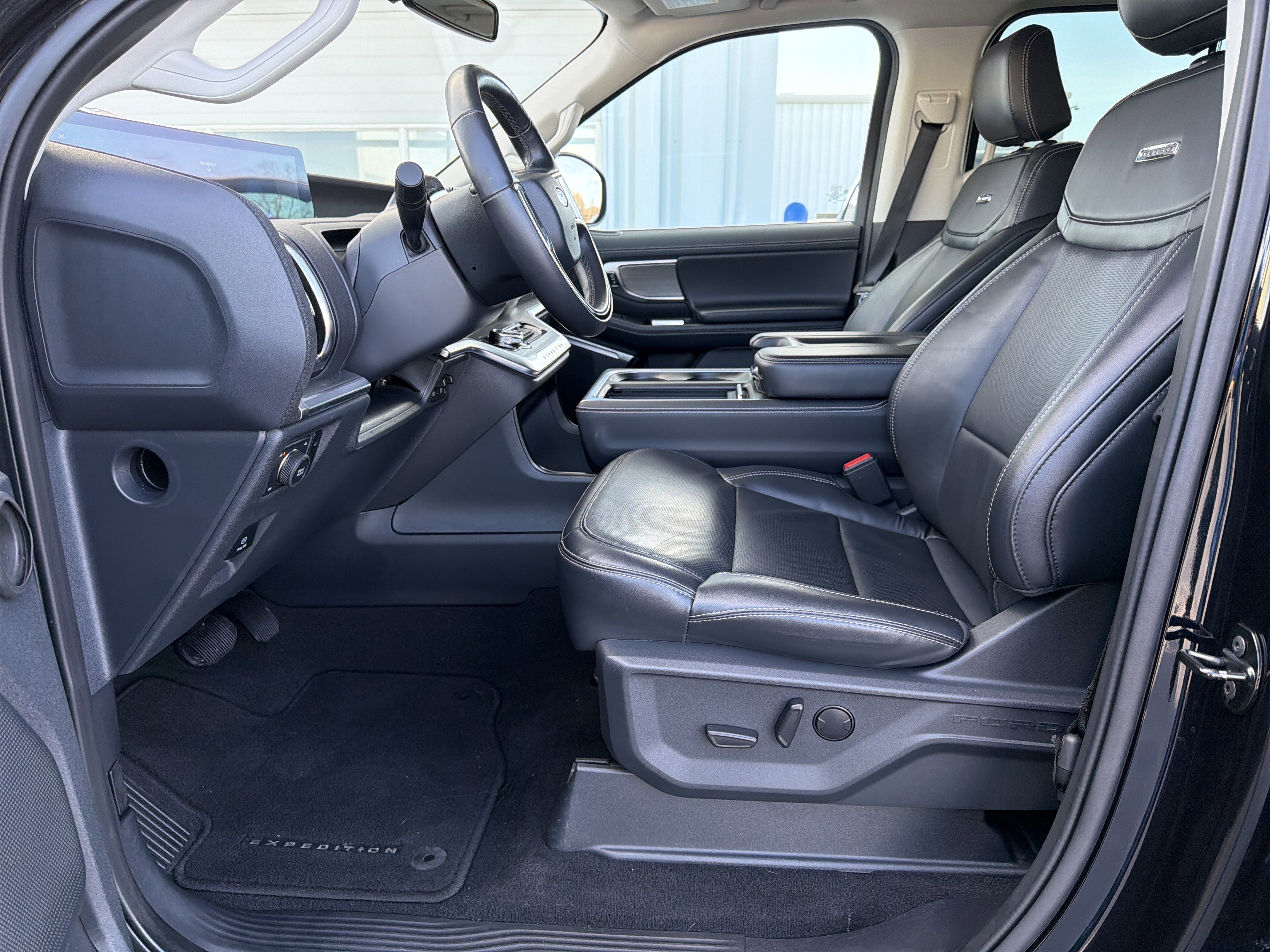 Certified 2025 Ford Expedition Max Platinum AWD/4WD image 54