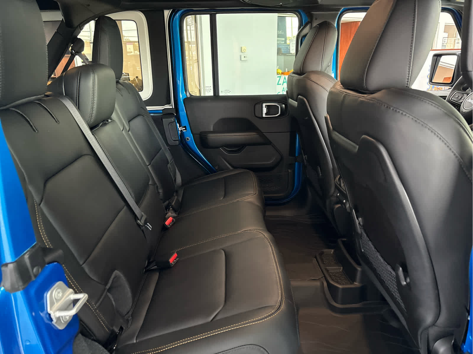 Used 2024 Jeep Wrangler Unlimited Rubicon 392 image 25