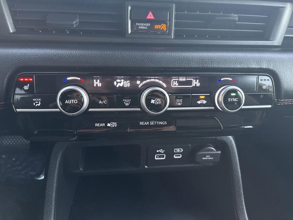 Used 2023 Honda Pilot Sport image 18