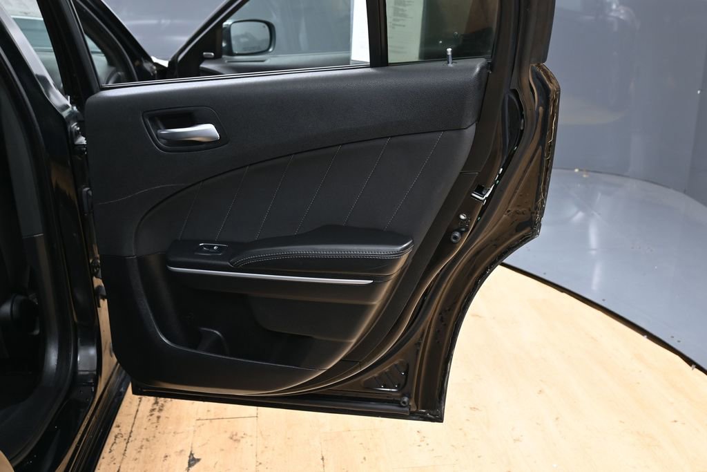 Used 2019 Dodge Charger SXT AWD/4WD image 37