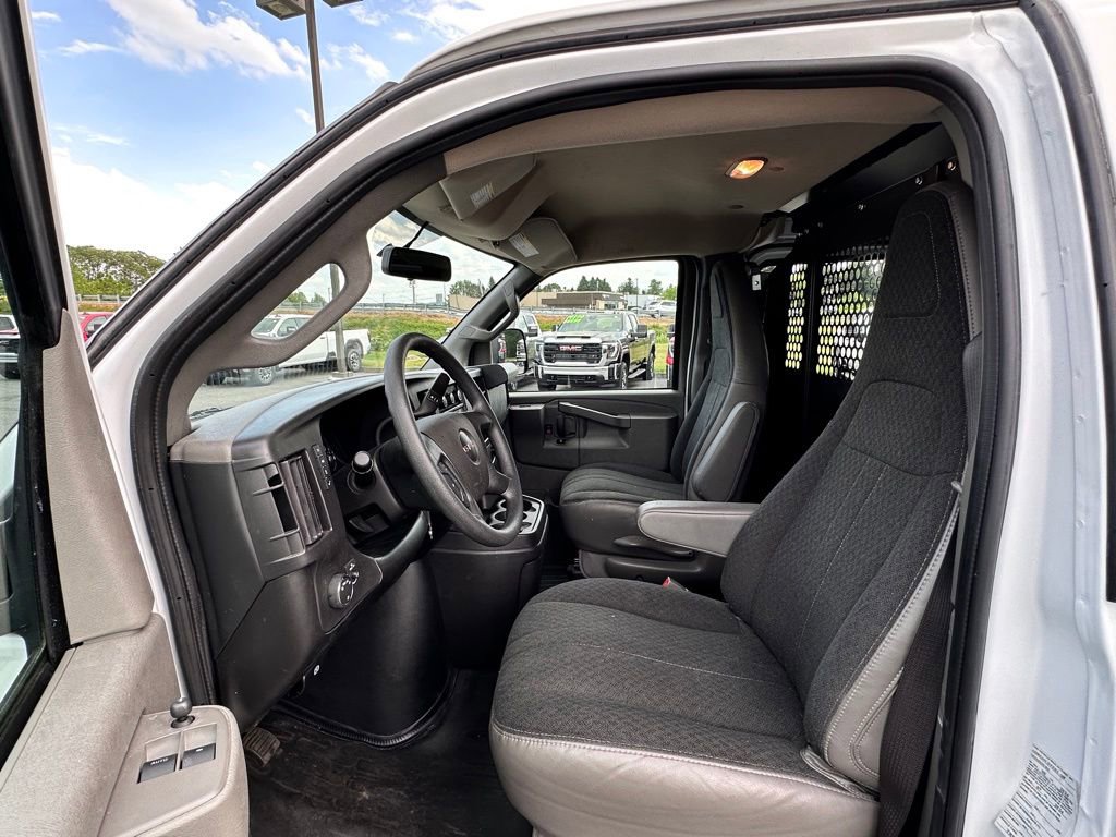Used 2024 GMC Savana 2500 w/ Driver Convenience Package RWD image 14