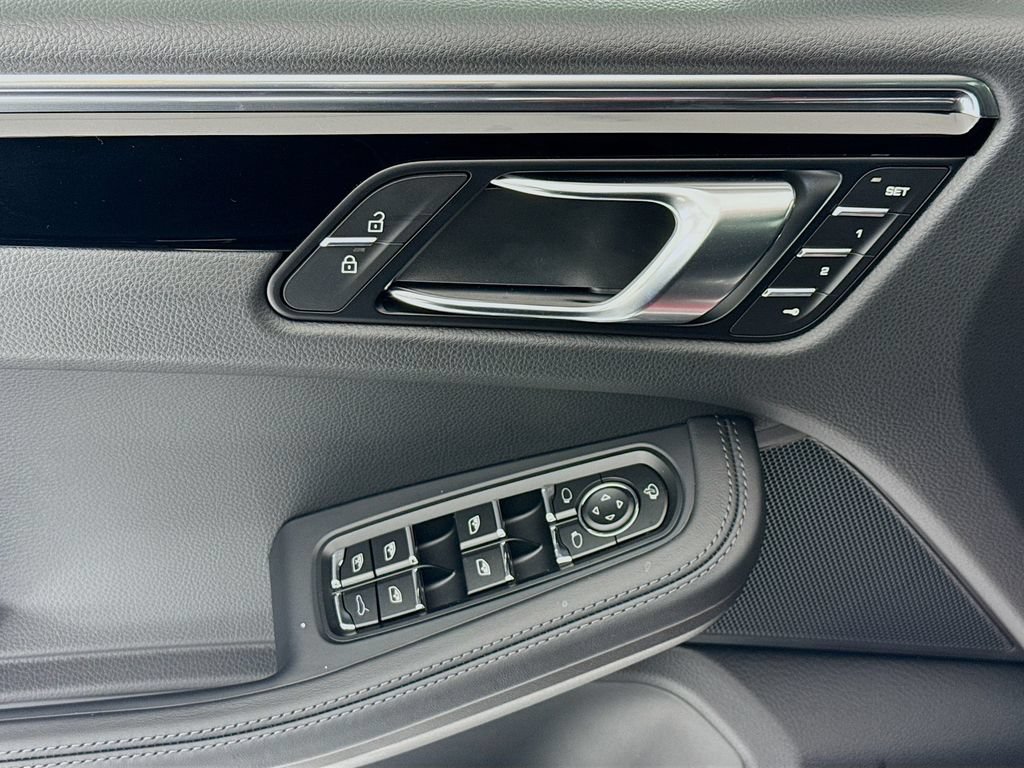 New 2026 Porsche Macan S AWD/4WD image 11