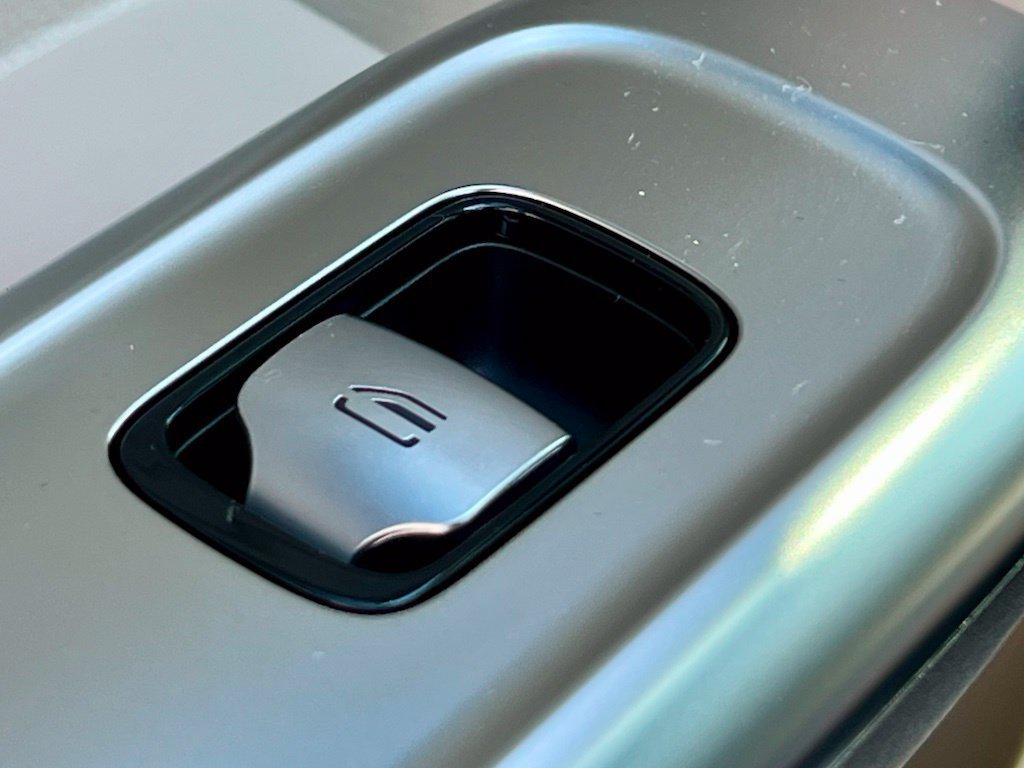 Certified 2024 Mercedes-Benz C 300 4MATIC Sedan image 34