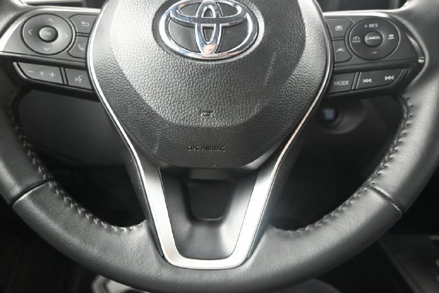 Used 2026 Toyota Corolla Cross LE FWD image 16