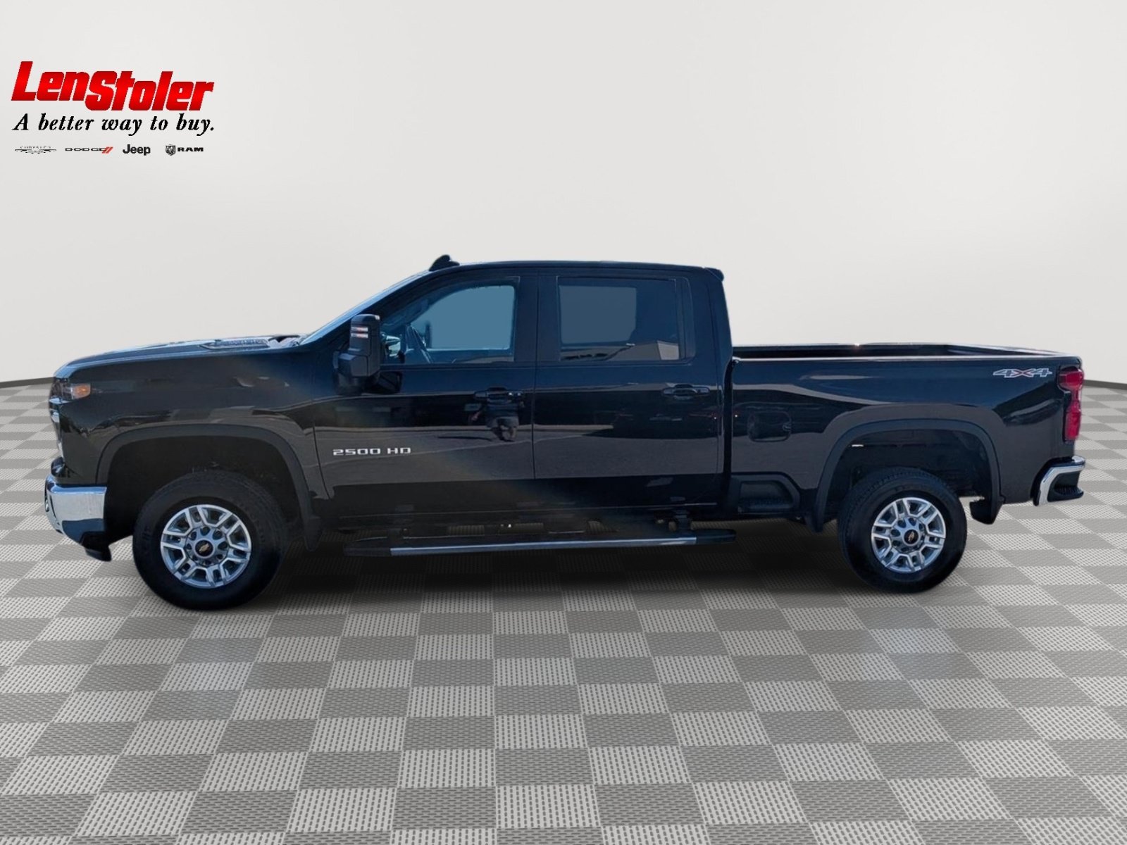 Used 2025 Chevrolet Silverado 2500 LT w/ Convenience Package AWD/4WD image 2