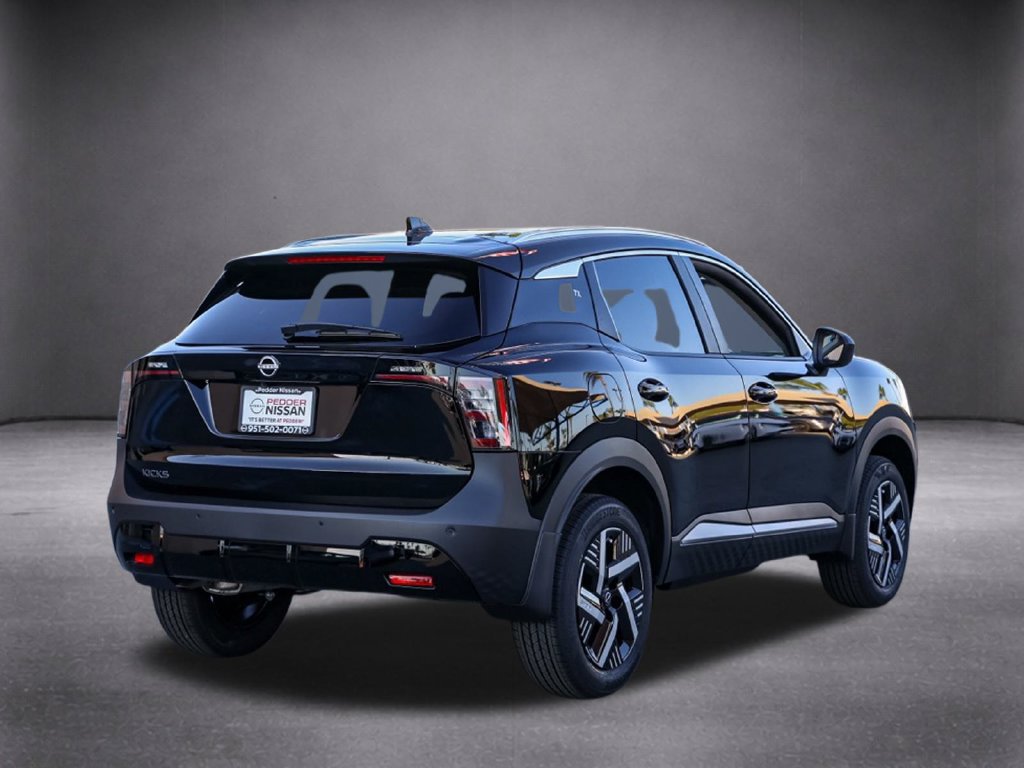 New 2026 Nissan Kicks SV w/ Charging Package FWD image 4