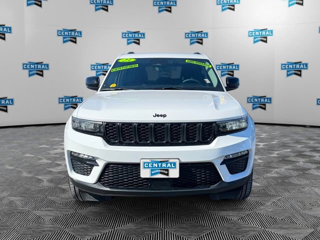 Certified 2023 Jeep Grand Cherokee Limited w/ Black Appearance Package image 9