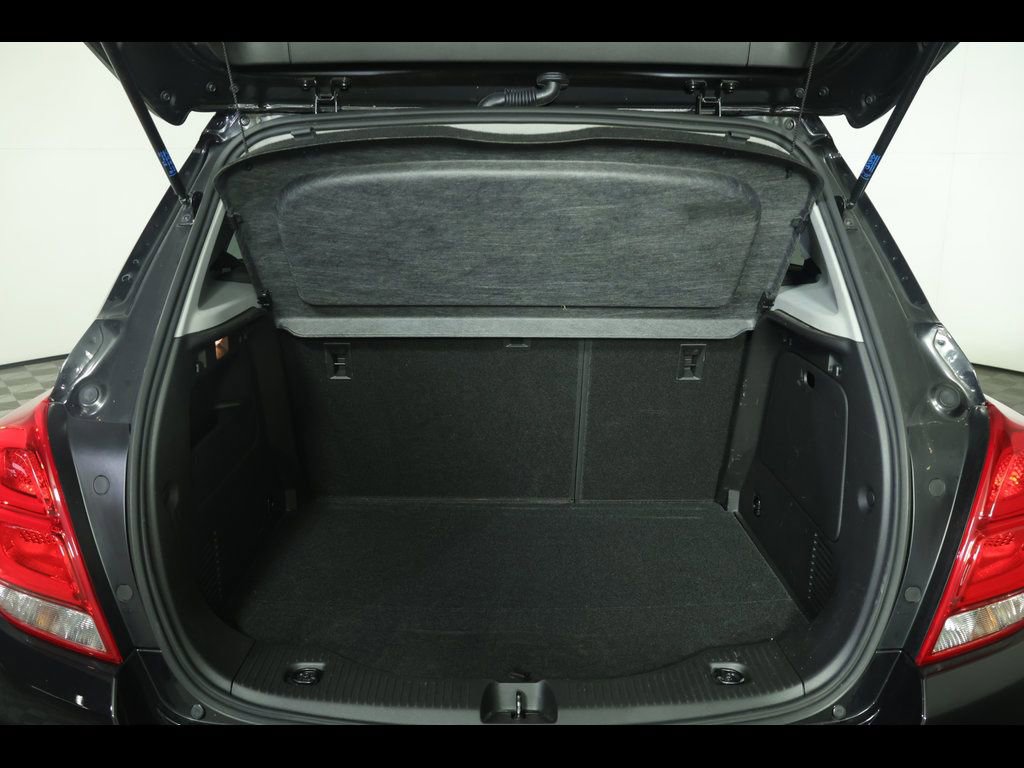 Used 2022 Chevrolet Trax LT w/ Driver Confidence Package image 14