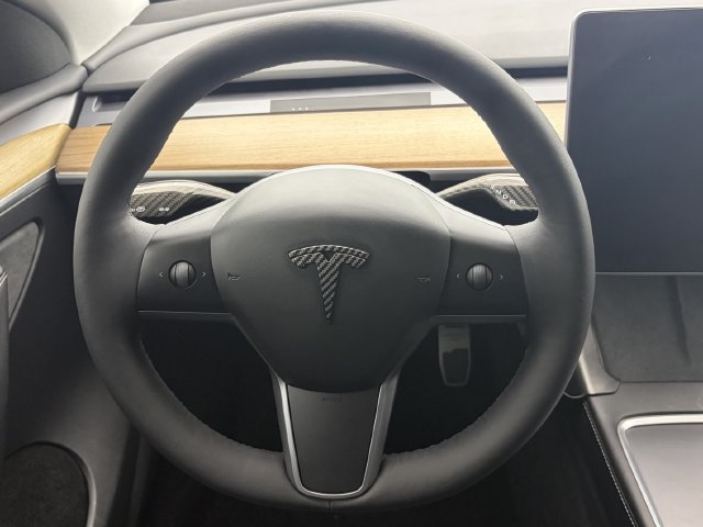 Used 2023 Tesla Model Y Long Range AWD/4WD image 14