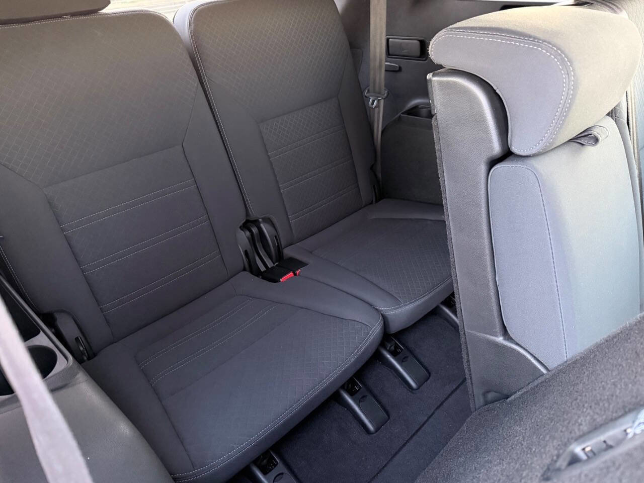 Used 2018 Kia Sorento FWD V6 image 18