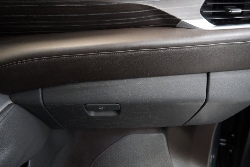 Used 2021 GMC Yukon XL Denali w/ Denali Premium Package image 44