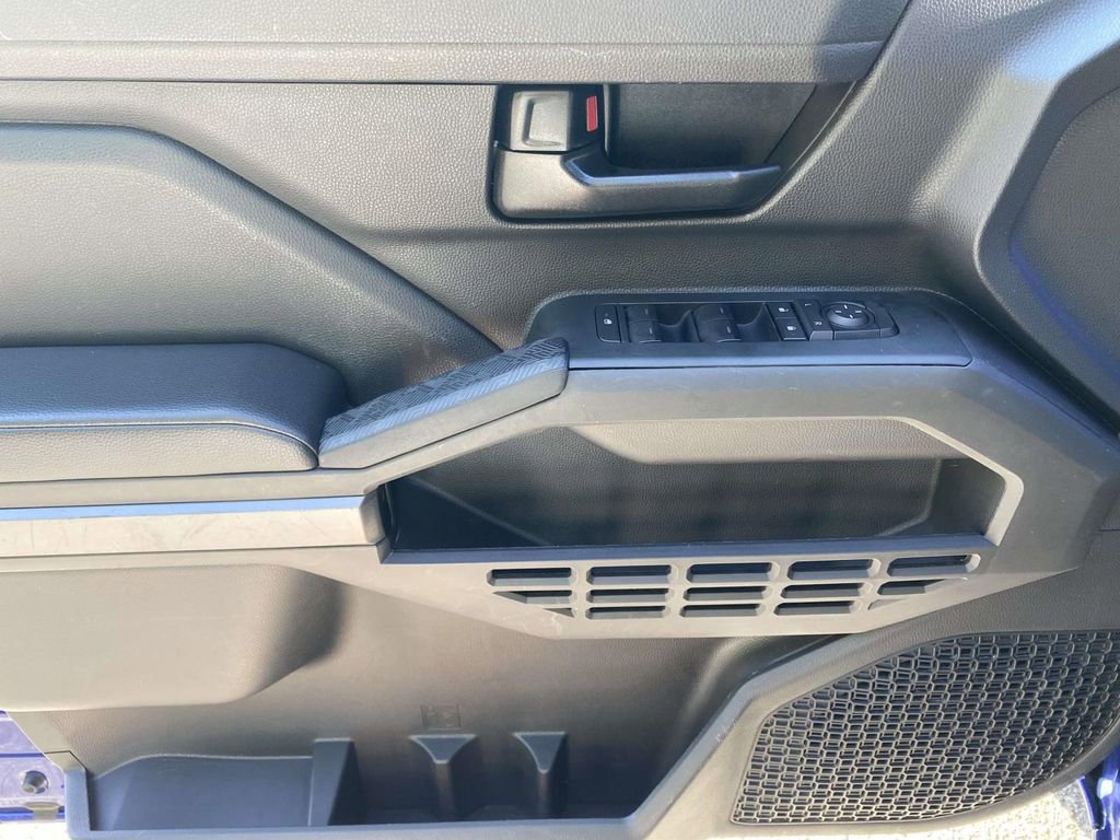 Used 2024 Toyota Tacoma SR5 RWD image 15