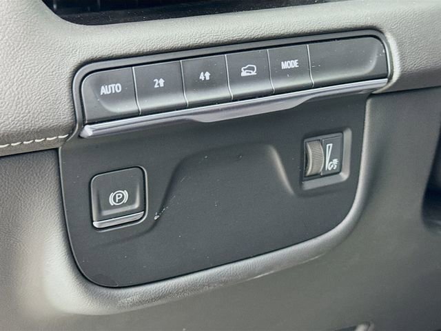 Used 2024 Cadillac Escalade ESV Luxury image 10