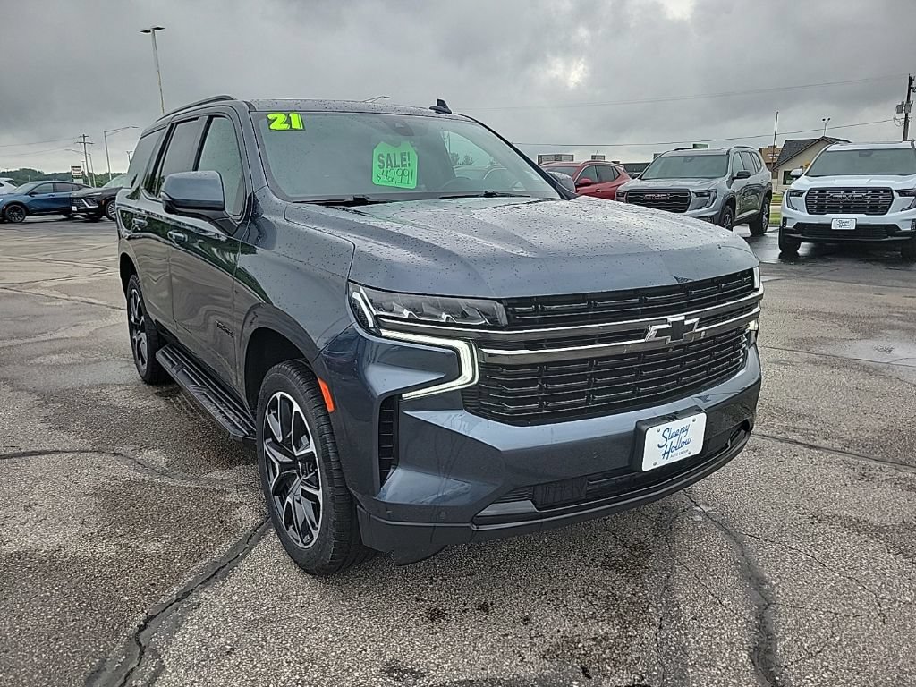 Used 2021 Chevrolet Tahoe RST w/ Luxury Package AWD/4WD image 3