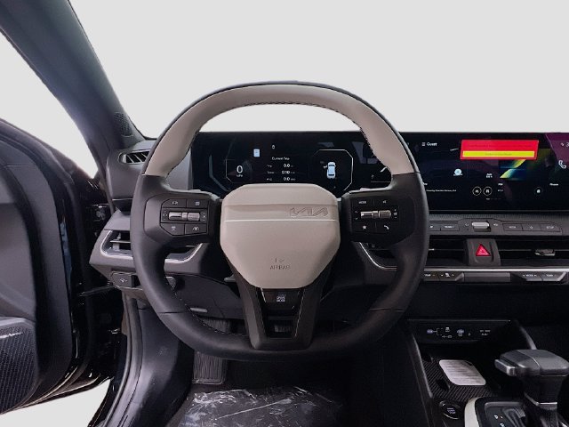 New 2026 Kia K4 GT-Line w/ GT-Line Premium Package FWD image 11