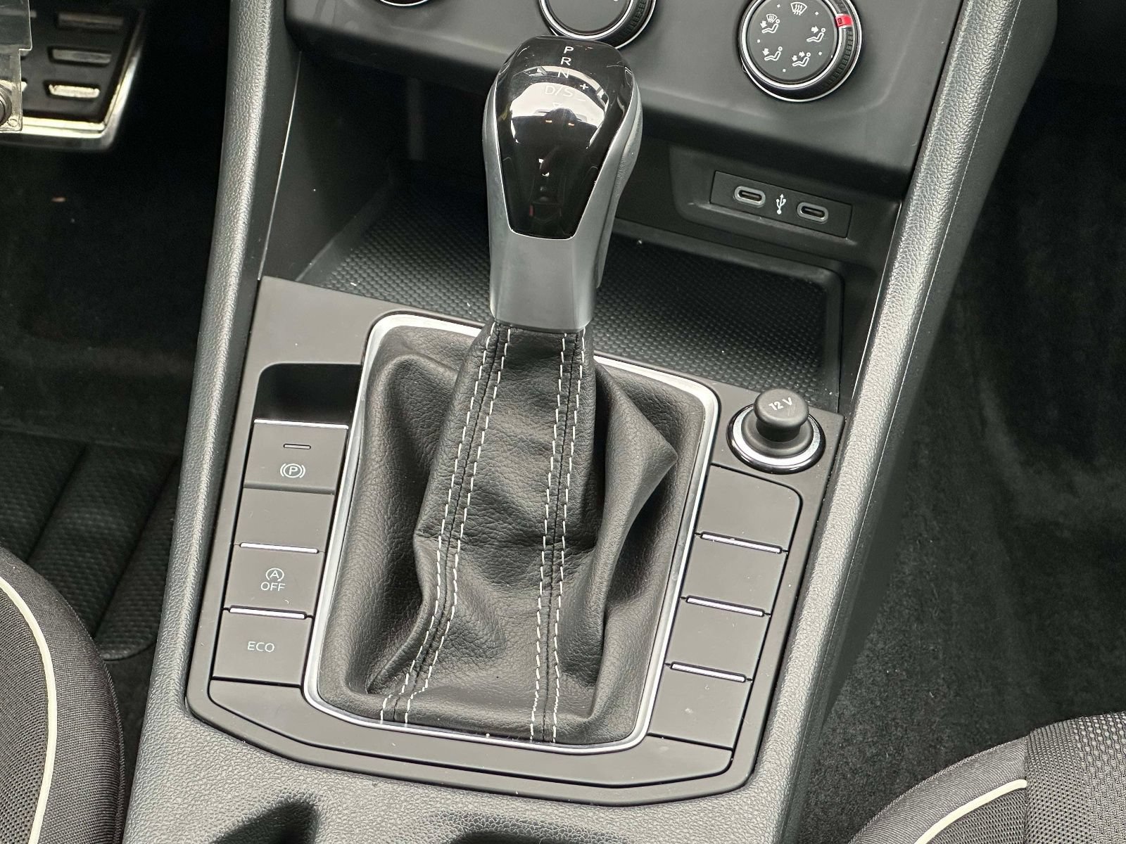 Certified 2024 Volkswagen Jetta Sport FWD image 20