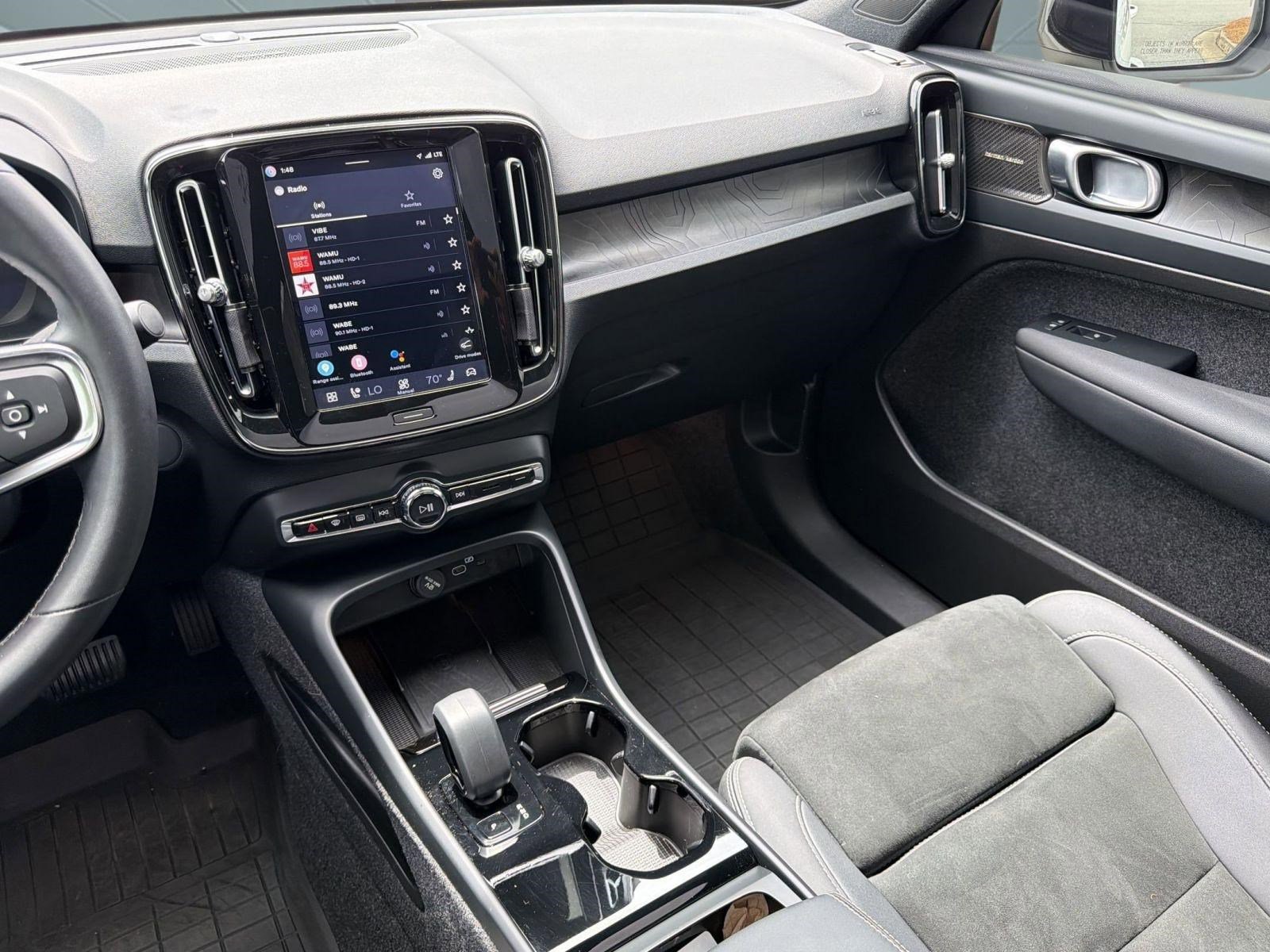 Certified 2023 Volvo C40 P8 Recharge Ultimate w/ Protection Package Premier image 26