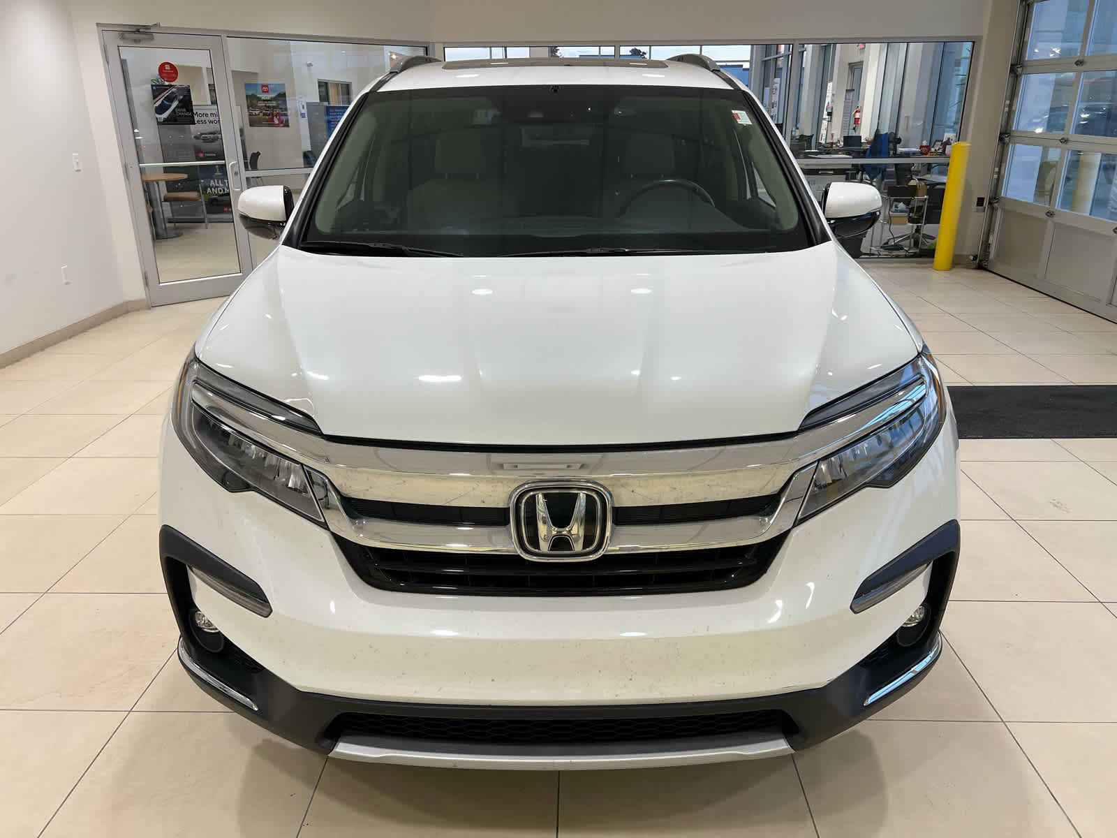 Used 2021 Honda Pilot Touring image 2