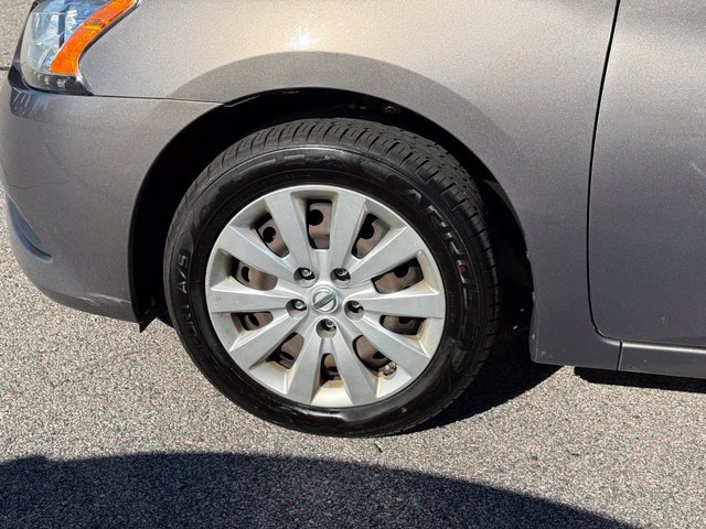 Used 2015 Nissan Sentra SV FWD image 25
