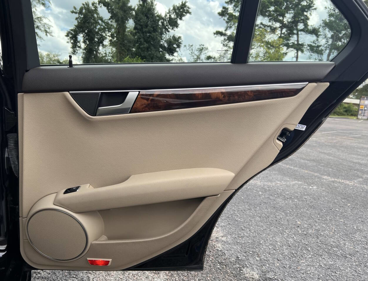 Used 2014 Mercedes-Benz C 250 Sedan image 18