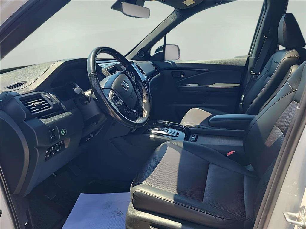Used 2023 Honda Ridgeline Black Edition image 17