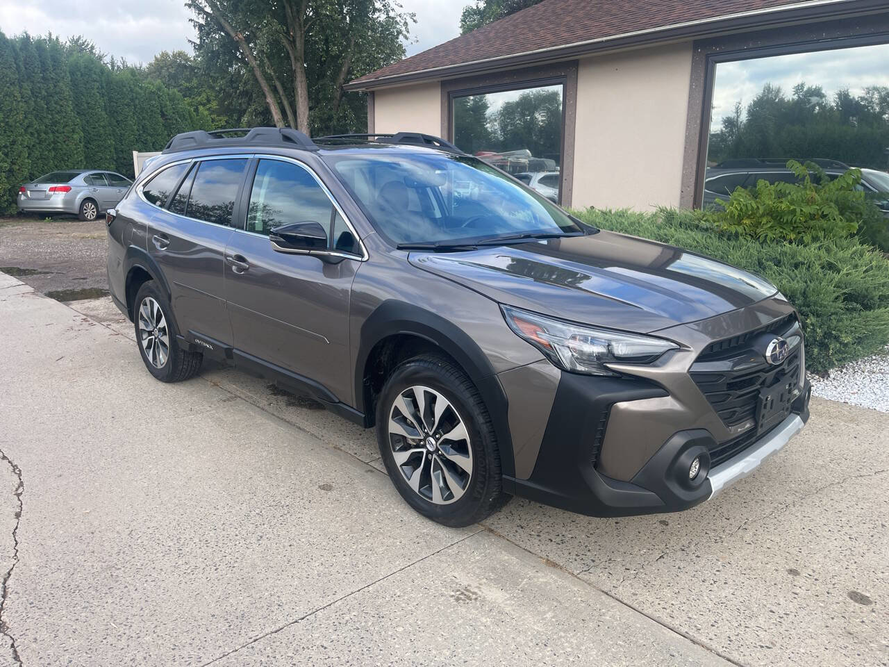Used 2023 Subaru Outback Limited