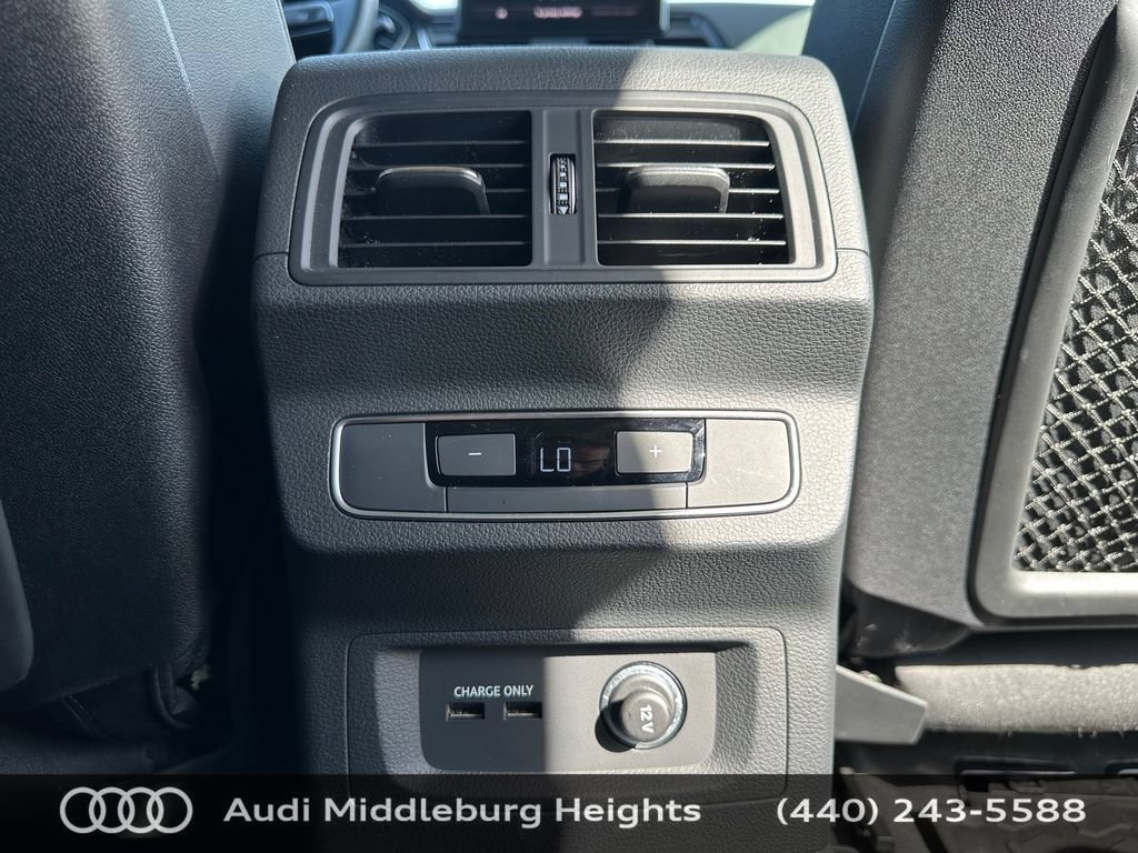 Used 2023 Audi Q5 2.0T Premium w/ Convenience Package AWD/4WD image 28