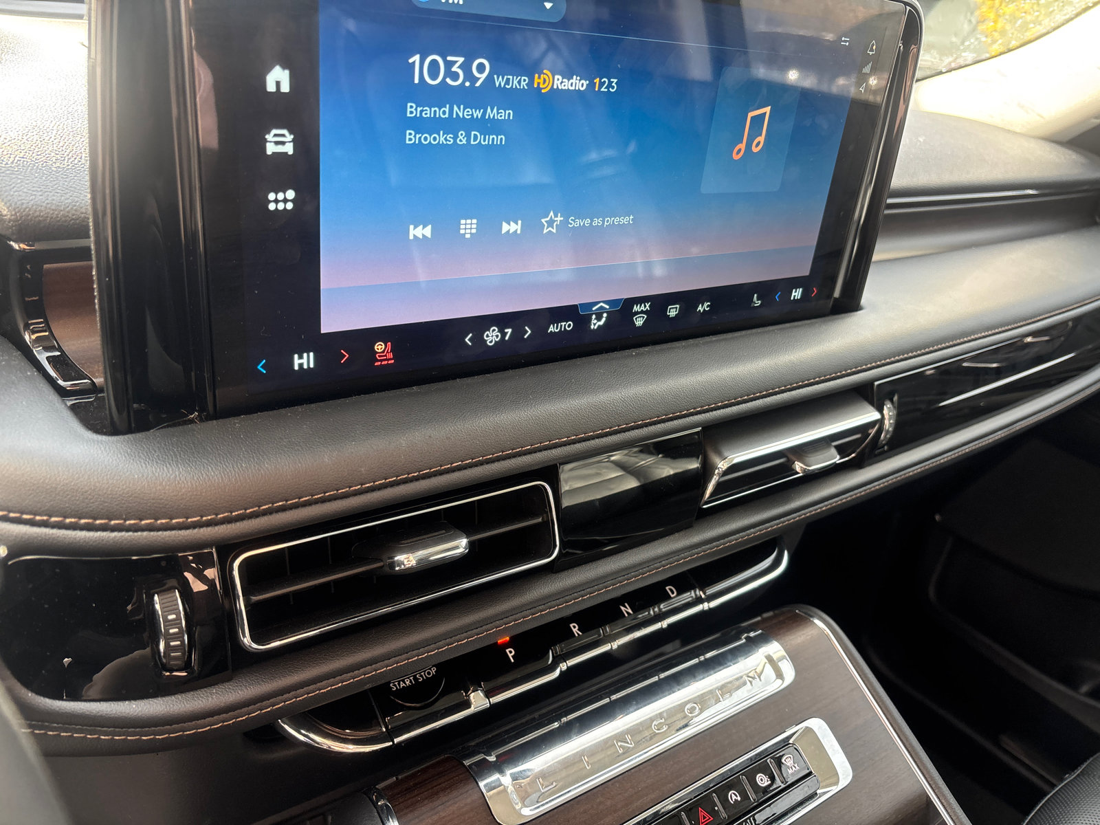 New 2025 Lincoln Aviator Reserve image 22