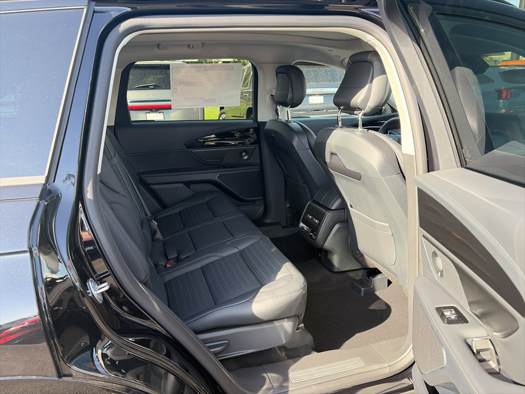 New 2026 Lincoln Nautilus Reserve w/ Jet Appearance Package AWD/4WD image 16