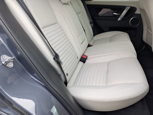 Certified 2025 Land Rover Discovery Sport S image 17