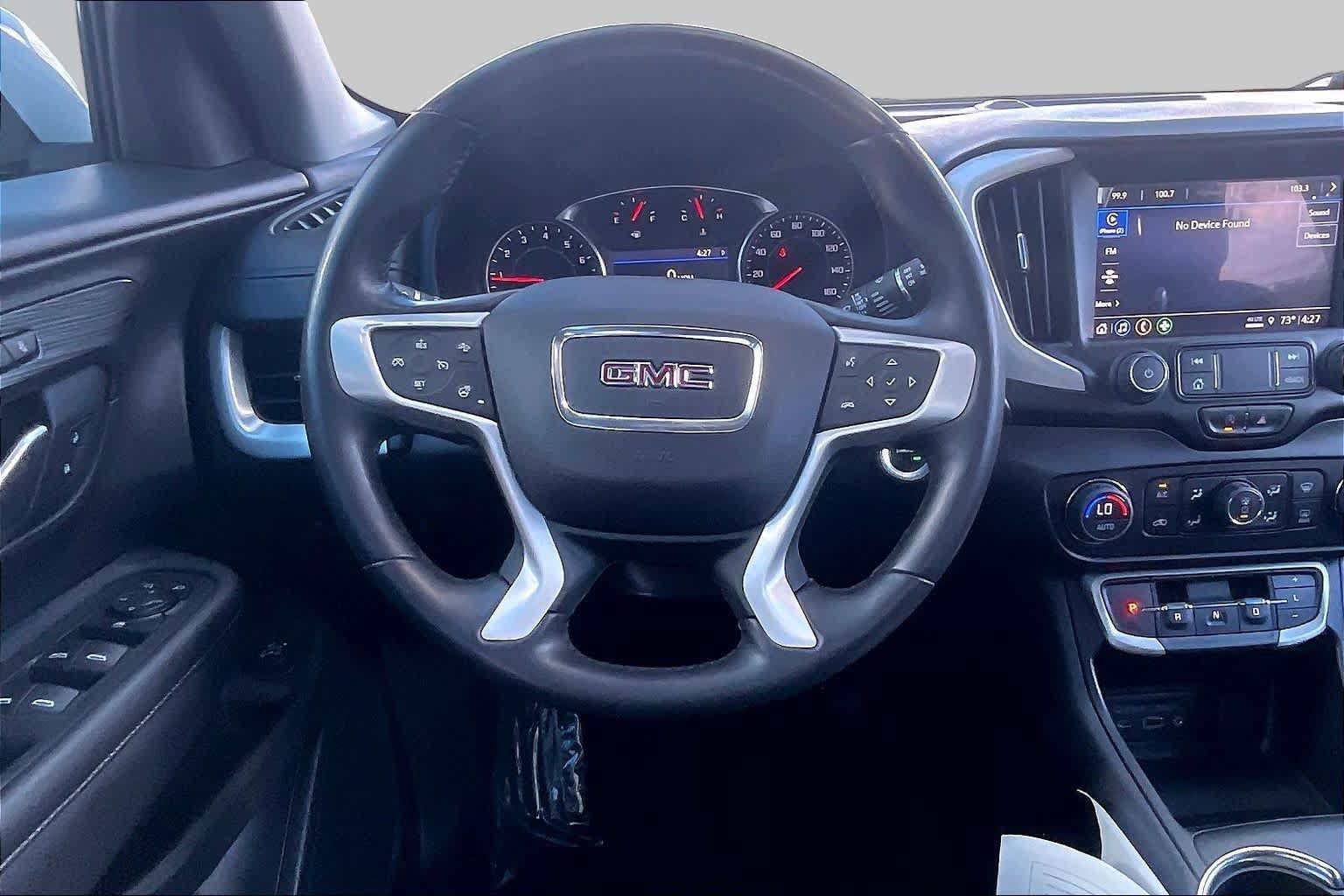 Used 2022 GMC Terrain SLT w/ Tech Package FWD image 6