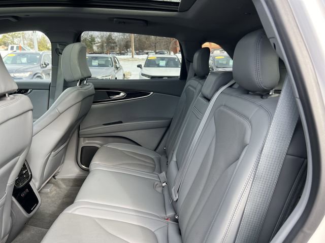 Used 2022 Lincoln Nautilus Reserve w/ Equipment Group 201A image 21