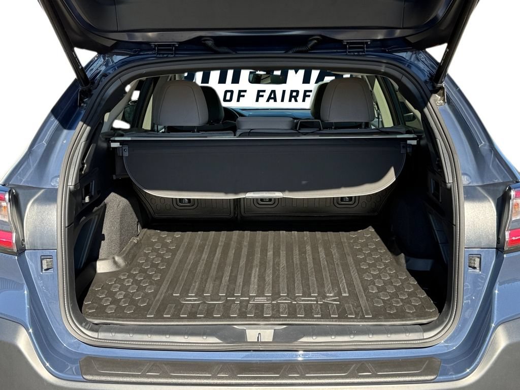 Used 2025 Subaru Outback Premium AWD/4WD image 24