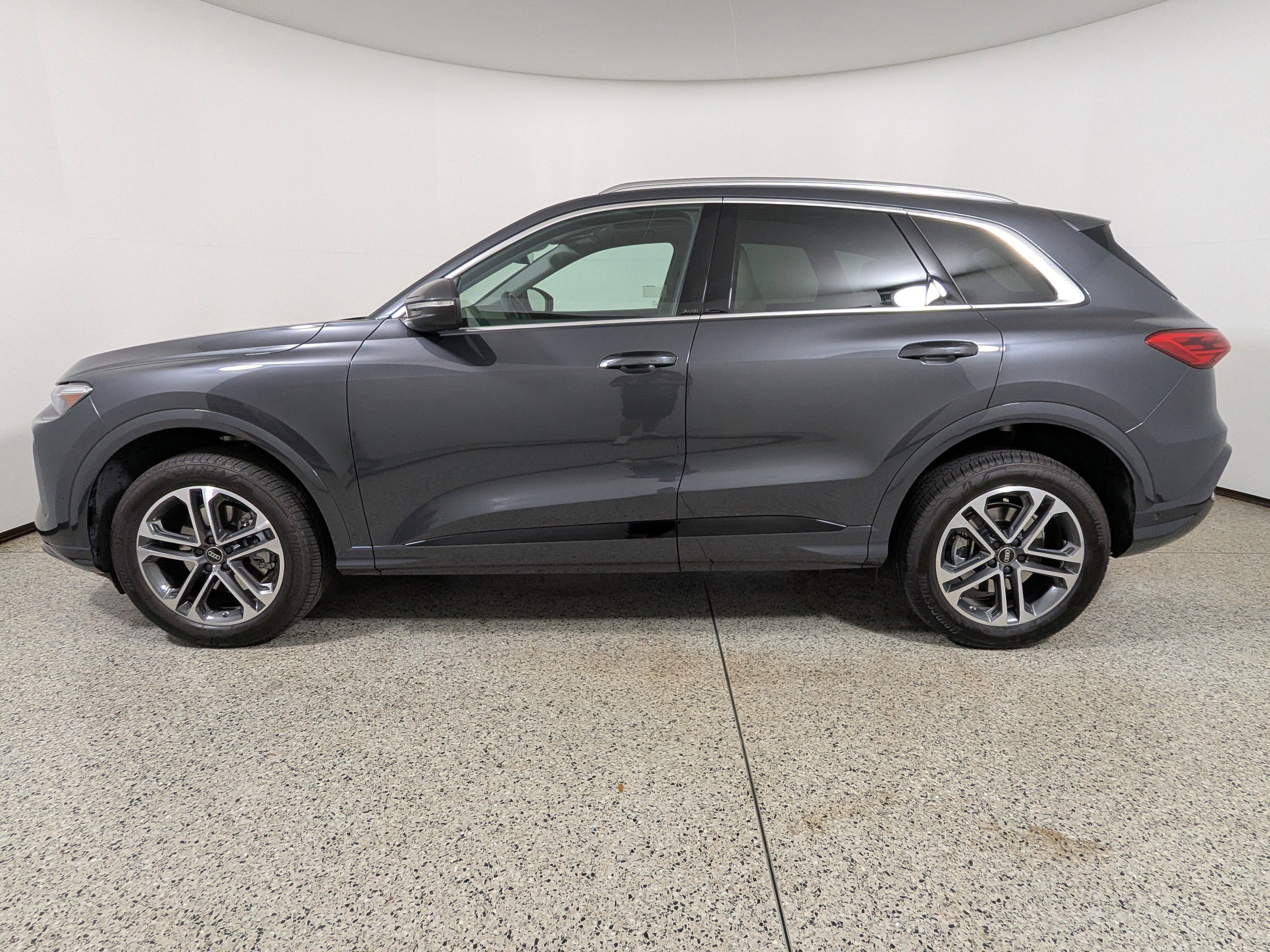 Used 2025 Audi Q5 Premium Plus image 4